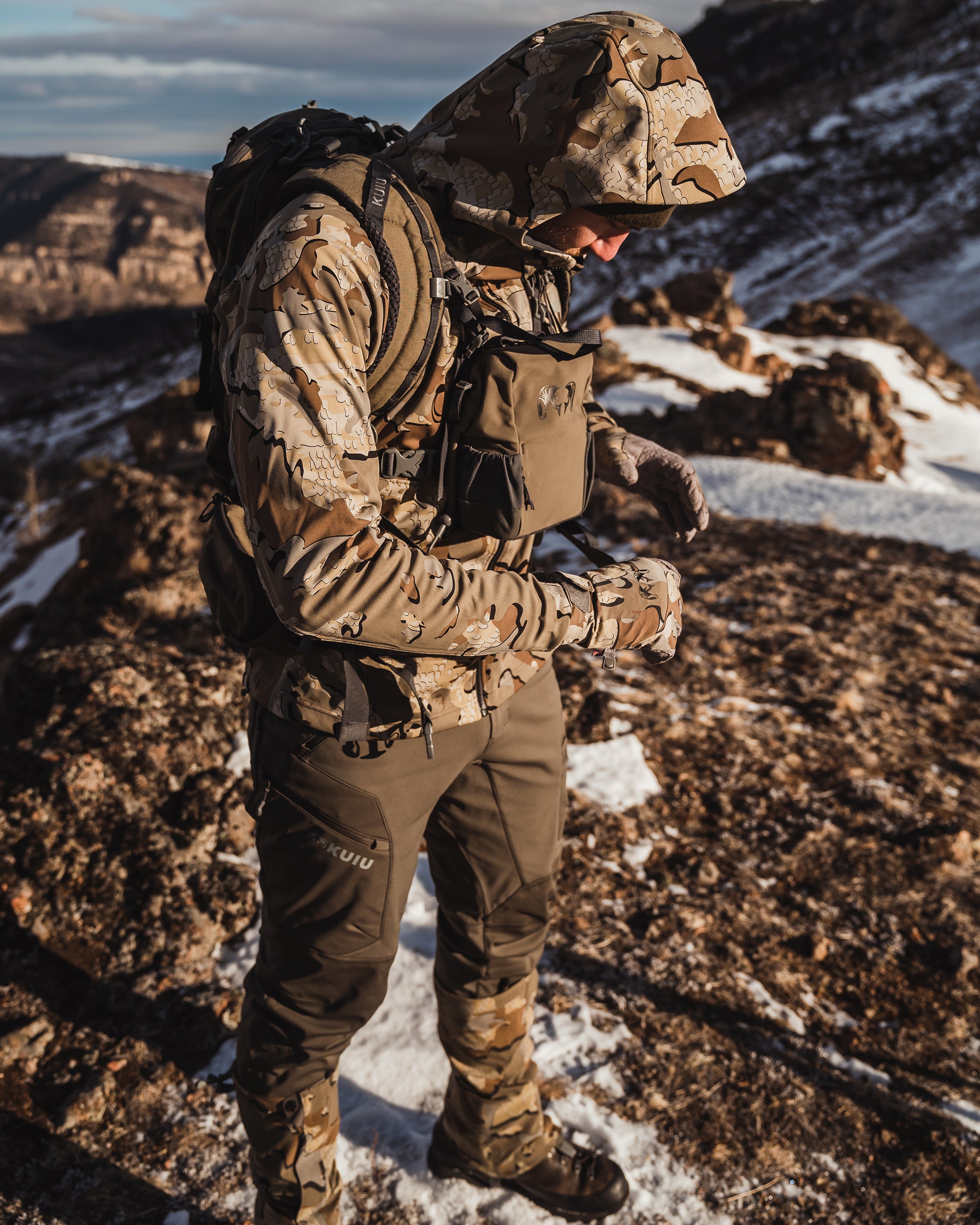 Axis Hybrid Hooded Jacket | Ash - Image 11
